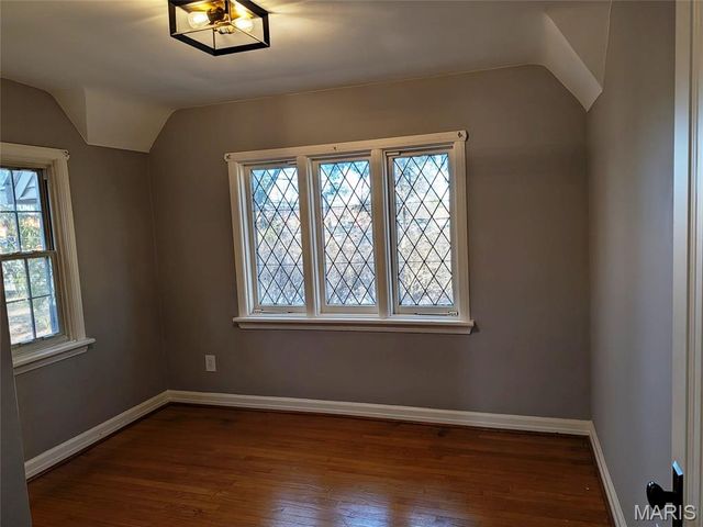 1931 Elm Street, St Charles, MO 63301