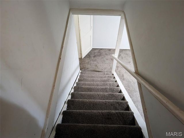 1931 Elm Street, St Charles, MO 63301