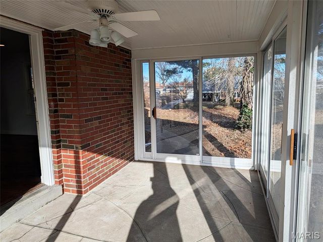 1931 Elm Street, St Charles, MO 63301