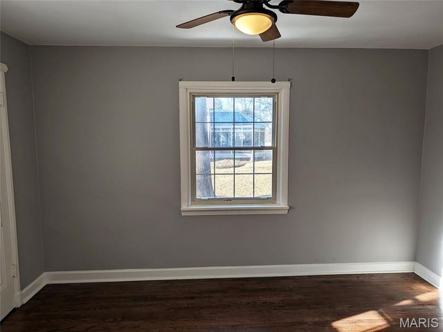 1931 Elm Street, St Charles, MO 63301