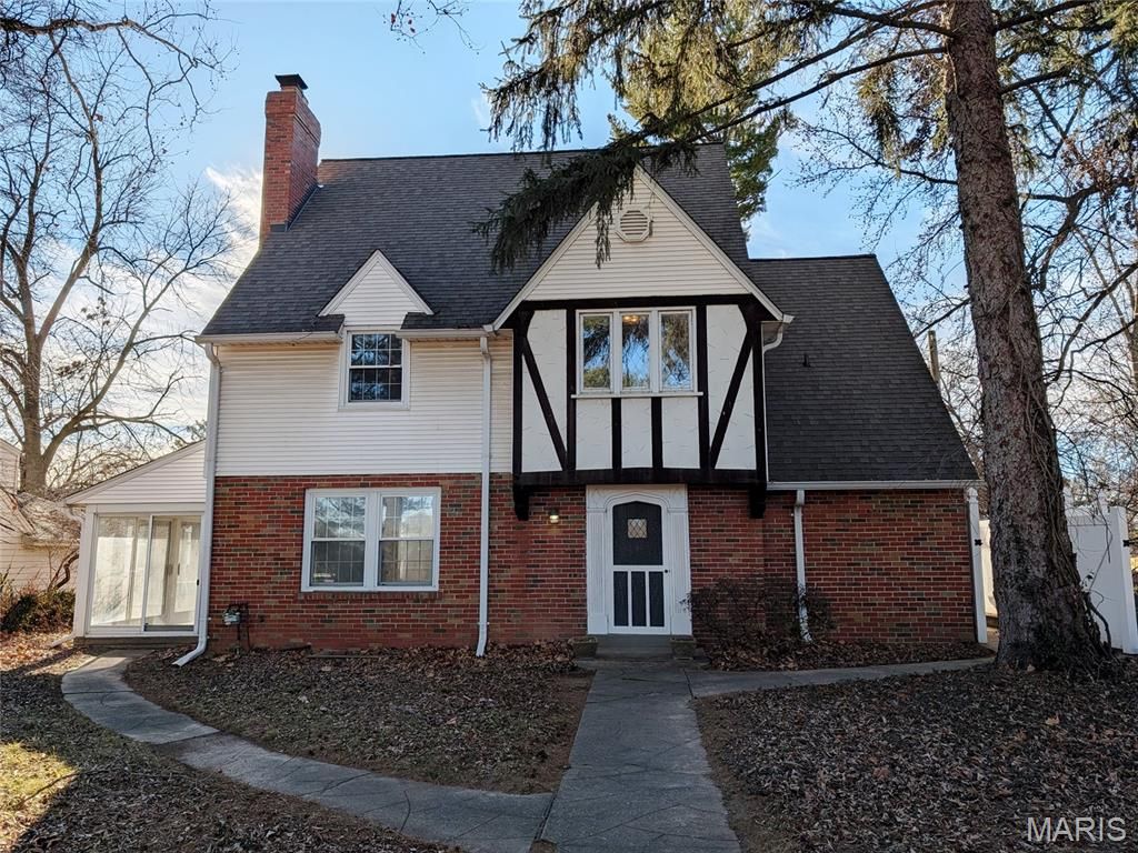 1931 Elm Street, St Charles, MO 63301