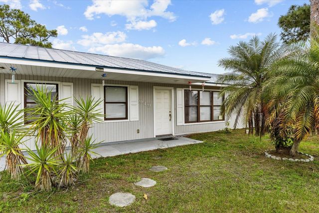 949 SE Breakwater Avenue, Port St. Lucie, Port St Lucie, FL 34983