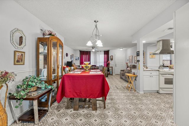 949 SE Breakwater Avenue, Port St. Lucie, Port St Lucie, FL 34983