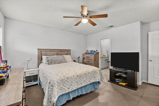 949 SE Breakwater Avenue, Port St. Lucie, Port St Lucie, FL 34983