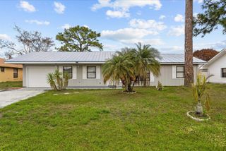 949 SE Breakwater Avenue, Port St. Lucie, Port St Lucie, FL 34983