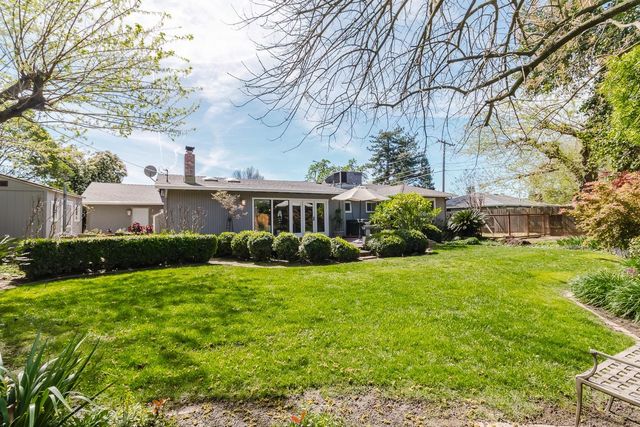 5443 Aris Way, Carmichael, CA 95608