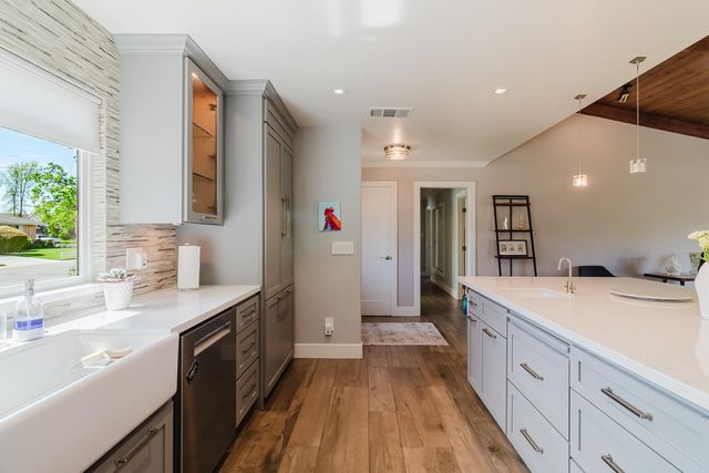 5443 Aris Way, Carmichael, CA 95608