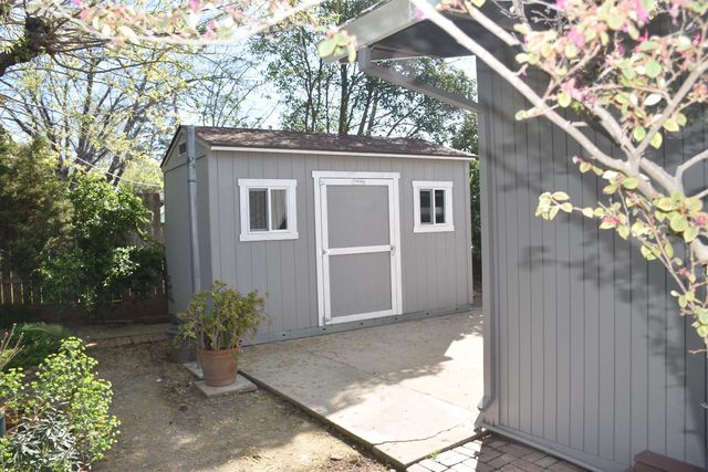 5443 Aris Way, Carmichael, CA 95608