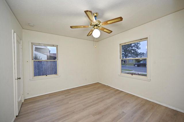 1413 W Terrace Avenue, Fresno, CA 93705