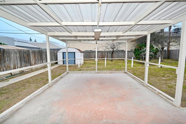 1413 W Terrace Avenue, Fresno, CA 93705