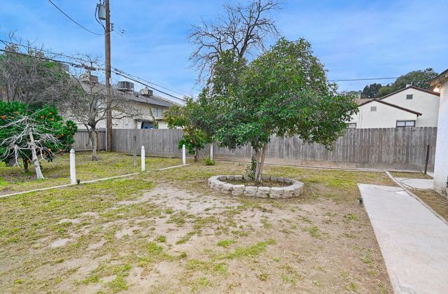1413 W Terrace Avenue, Fresno, CA 93705