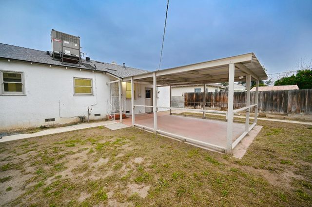 1413 W Terrace Avenue, Fresno, CA 93705