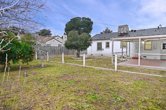 1413 W Terrace Avenue, Fresno, CA 93705