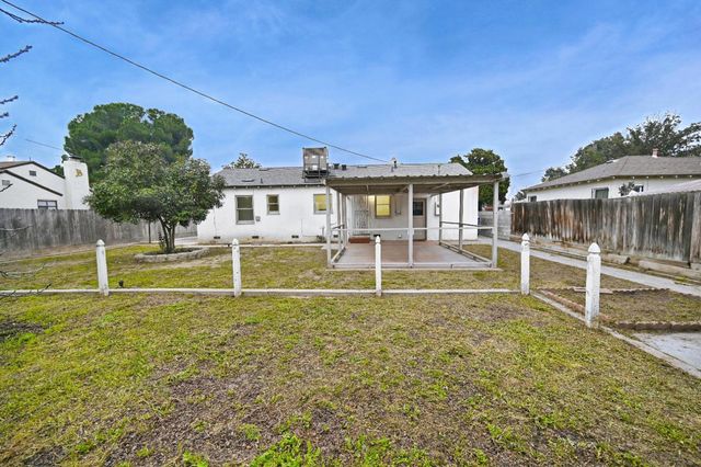 1413 W Terrace Avenue, Fresno, CA 93705