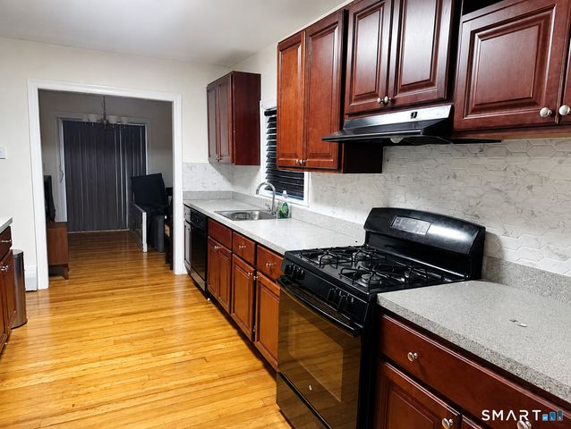 450 Orchard Street, New Haven, CT 06511