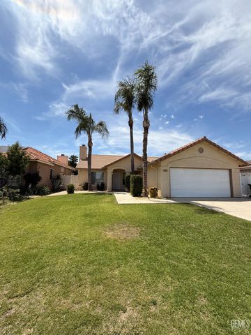 7319 Chilibre Street, Bakersfield, CA 93313