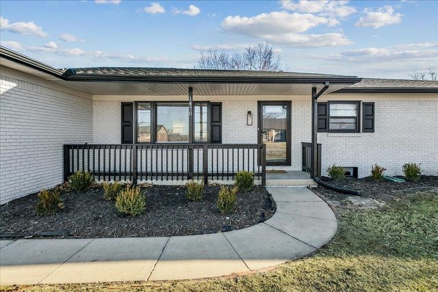 1470 S Hornecker Dr, Wichita, KS 67235