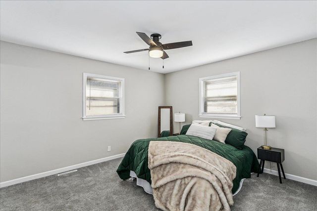 1470 S Hornecker Dr, Wichita, KS 67235