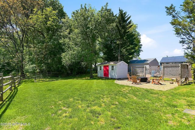 18 Carmen Place, Red Bank, NJ 07701