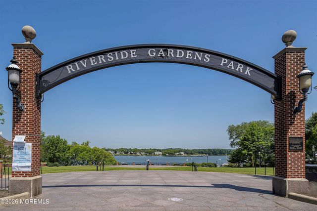 18 Carmen Place, Red Bank, NJ 07701