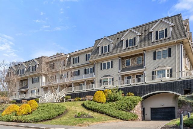 255 Winter St 403, Waltham, MA 02451