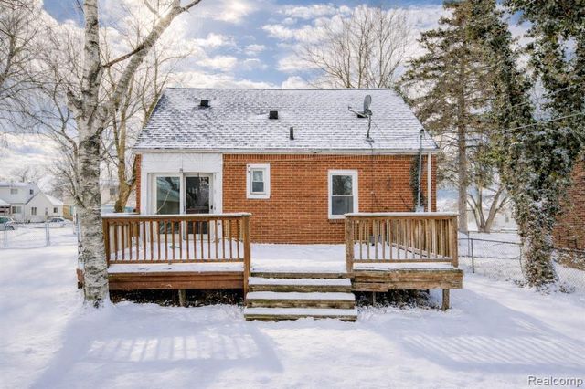 23560 Wellington Avenue, Warren, MI 48089