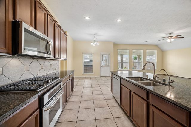 18410 Memorial Springs Pass, Tomball, TX 77375