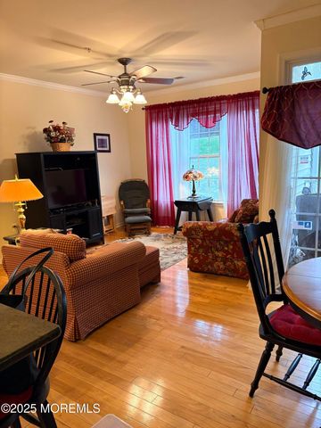 217 Sophee Lane, Lakewood, NJ 08701