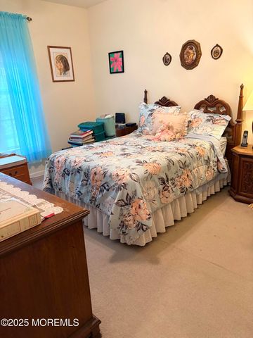 217 Sophee Lane, Lakewood, NJ 08701