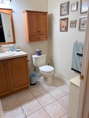 217 Sophee Lane, Lakewood, NJ 08701