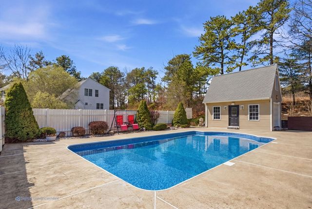 57 Stillwater Dr, Plymouth, MA 02360