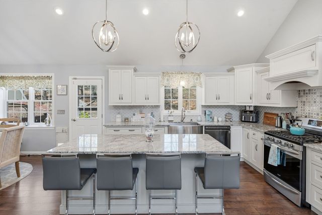 57 Stillwater Dr, Plymouth, MA 02360