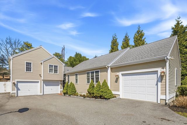57 Stillwater Dr, Plymouth, MA 02360