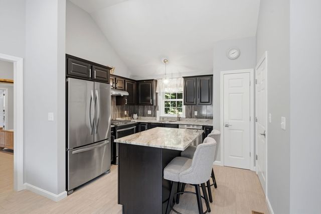 57 Stillwater Dr, Plymouth, MA 02360
