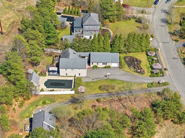57 Stillwater Dr, Plymouth, MA 02360
