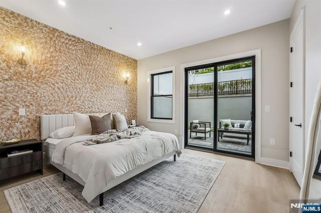 78 Zabriskie 1, Jersey City, NJ 07307