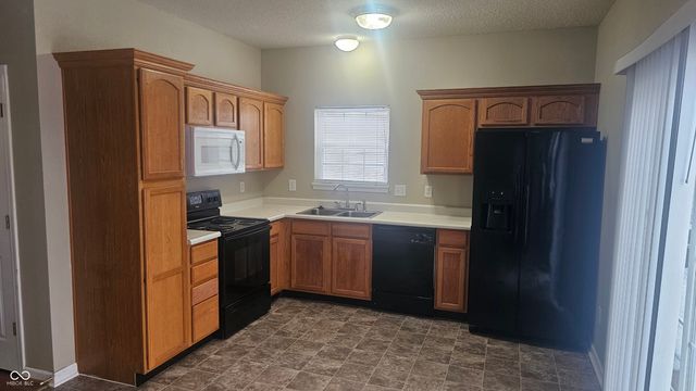 15385 Dry Creek Road, Noblesville, IN 46062