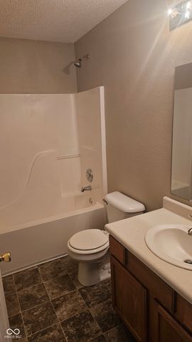 15385 Dry Creek Road, Noblesville, IN 46062