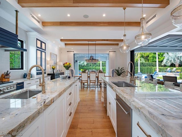 679 Rudder RD, Naples, FL 34102