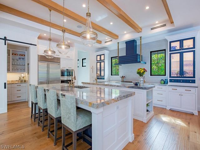 679 Rudder RD, Naples, FL 34102