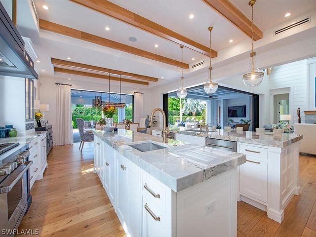 679 Rudder RD, Naples, FL 34102