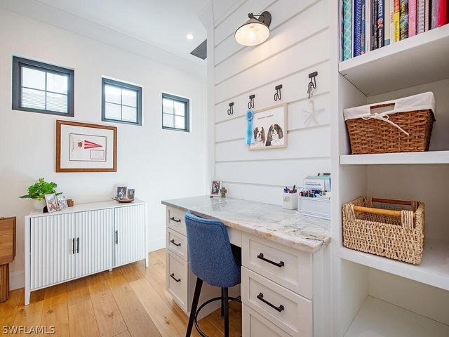 679 Rudder RD, Naples, FL 34102