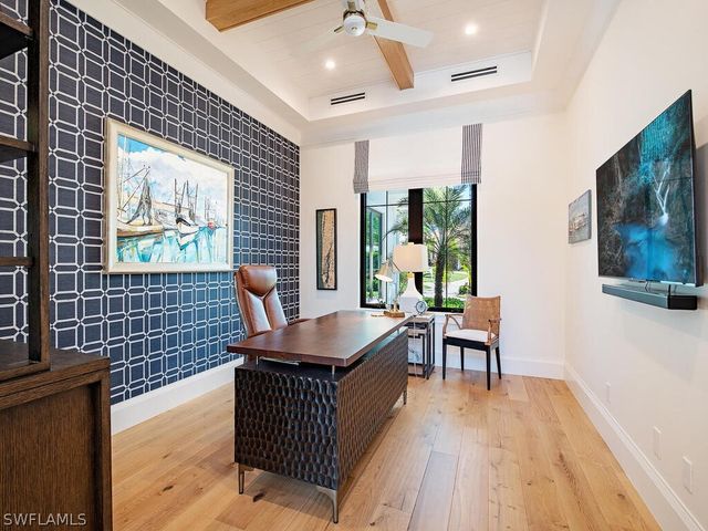 679 Rudder RD, Naples, FL 34102