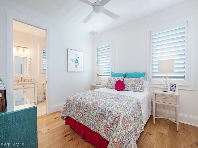 679 Rudder RD, Naples, FL 34102