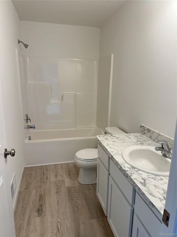 5755 Copper Tree Park, Waterford Charter Township, MI 48327