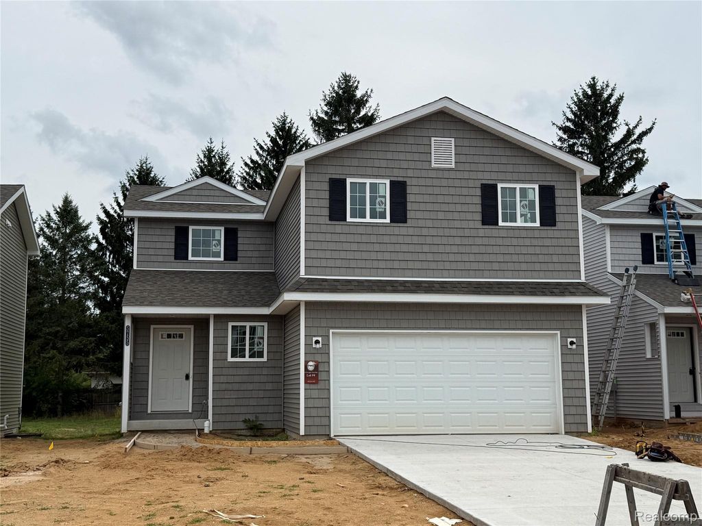 5755 Copper Tree Park, Waterford Charter Township, MI 48327