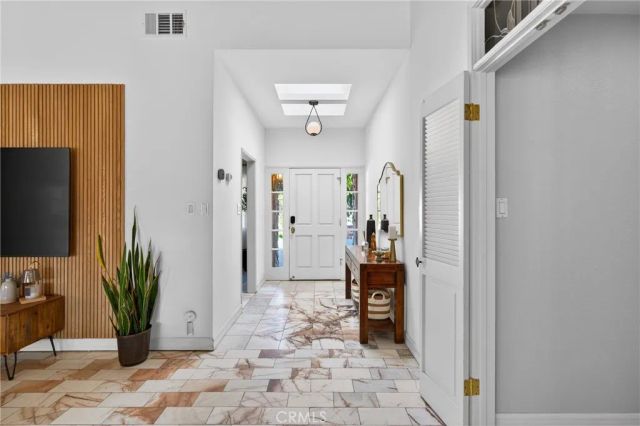 20934 Tulsa, Chatsworth, CA 91311