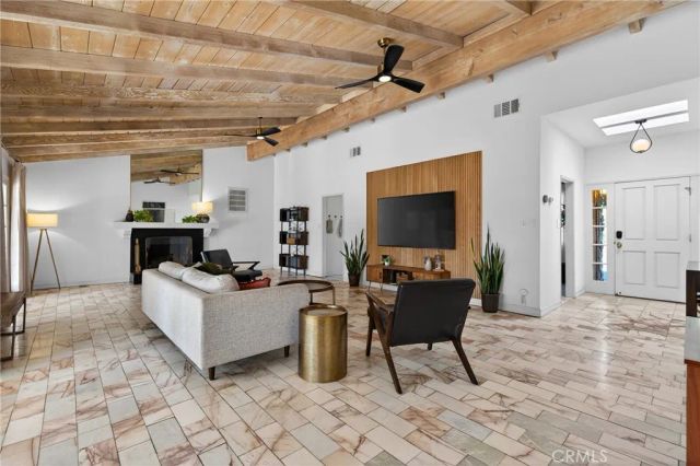 20934 Tulsa, Chatsworth, CA 91311