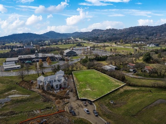 1107 McCall Ct, Brentwood, TN 37027