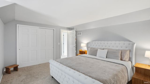 6136 Landmark Drive, Fort Wayne, IN 46815